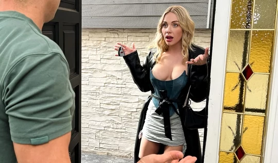 Блондинка ошиблась адресом но все равно захотела секса