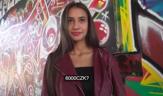 Пикапер девке денег предложил чтобы перепихнуться в подворотне