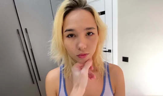 Молодая сучка научилась отлично сосать ствол ухажера